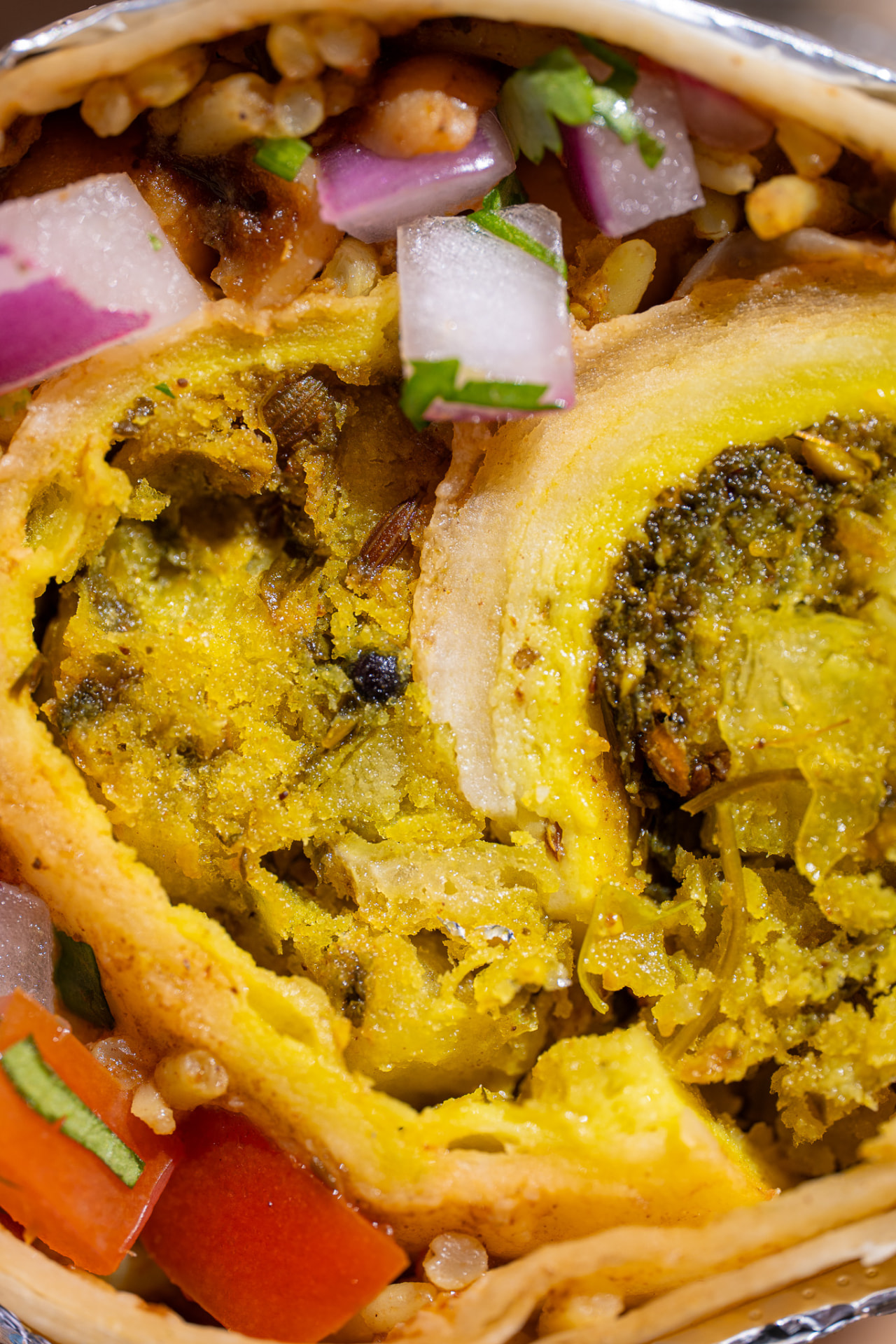 Hella Vegan burrito, macro on samosa and chana