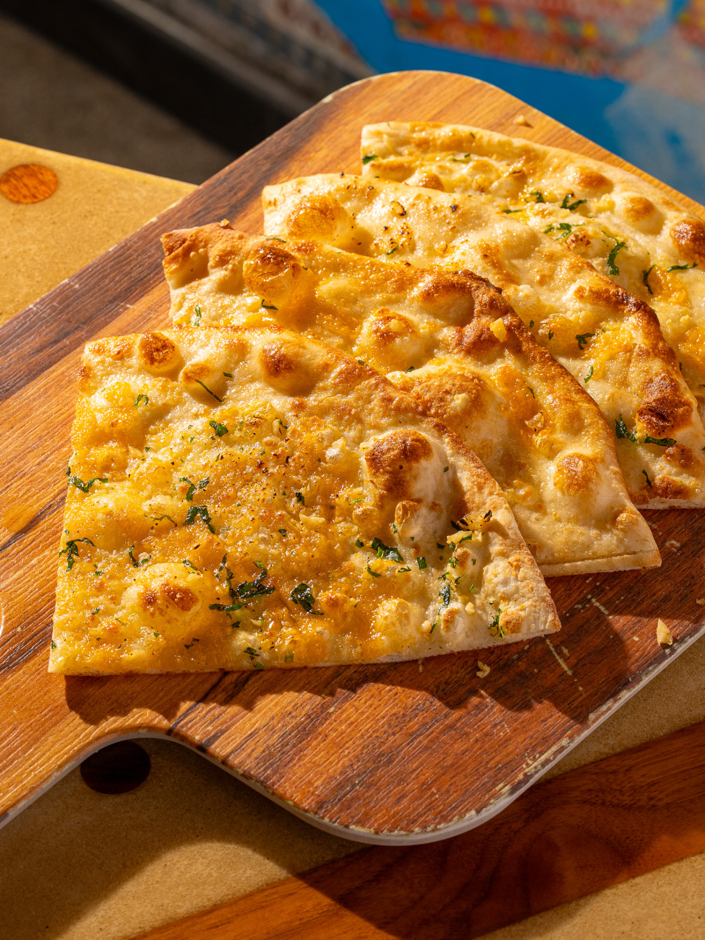 Garlic naan, sliced