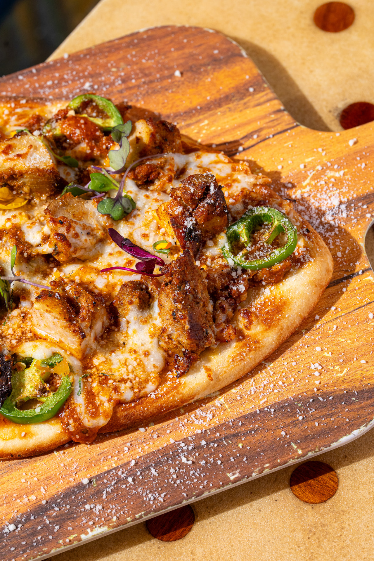 Chicken Naughty Naan, close up with jalapeno