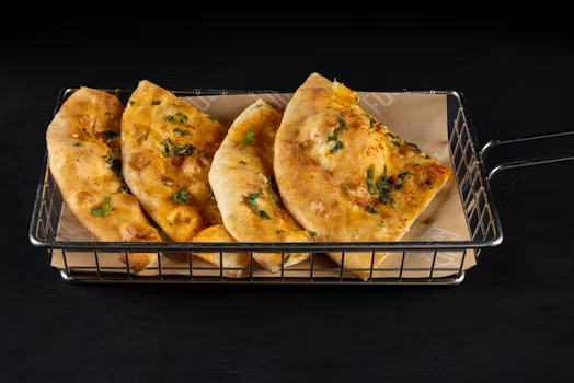 Garlic Cheese Naan
